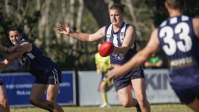 Mick Meehan heads for goals for Edithvale-Aspendale. Picture: Valeriu Campan