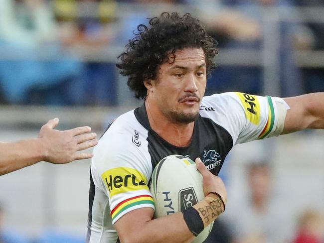 Corey Harawira-Naera of the Panthers runs with the ball during the Round 22 NRL match between the Gold Coast Titans and the Penrith Panthers at Cbus Super Stadium on the Gold Coast, Saturday, August 11, 2018. (AAP Image/Glenn Hunt) NO ARCHIVING, EDITORIAL USE ONLY