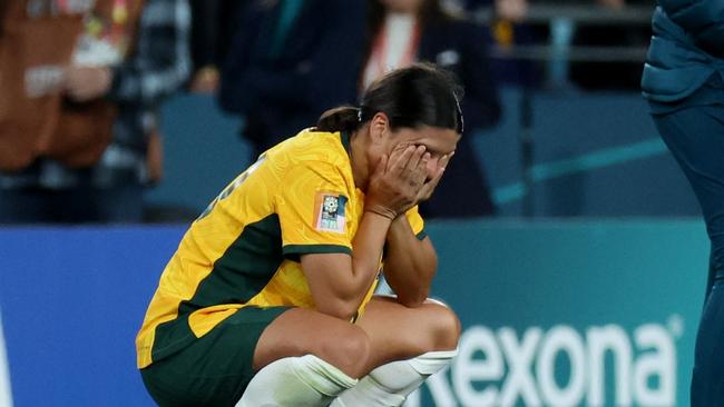 Soccer Football – FIFA WomenÃ¢â‚¬â„¢s World Cup Australia and New Zealand 2023 – Semi Final – Australia v England – Stadium Australia, Sydney, Australia – August 16, 2023 Australia's Sam Kerr looks dejected after being knocked out of the World Cup REUTERS/Asanka Brendon Ratnayake