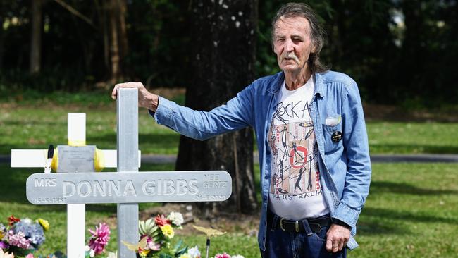 Gordonvale man Tony Gibbs installed a metal cross at the head of his wife's grave in the Gordonvale cemetery on Saturday, August 26, only to be sent a letter from the Cairns Regional Council ordering him to remove it by September 29. Council has ordered the metal cross on Donna Gibb’s grave be replaced with a wooden or stone version, even though other grave sites in the cemetery already have metal crosses. Picture: Brendan Radke