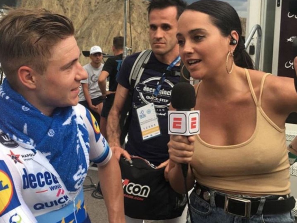 Firestorm Over Female Reporters Nipples Cycling Nt News 