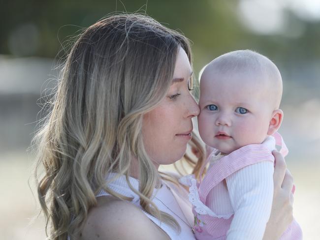 ******For Jamie Hanson****** Sarah Shaddick with her baby Halle and her FiancÃÂ© is called Luke. Call Reshni for any info 0417191094 . Pic Supplied by Mater