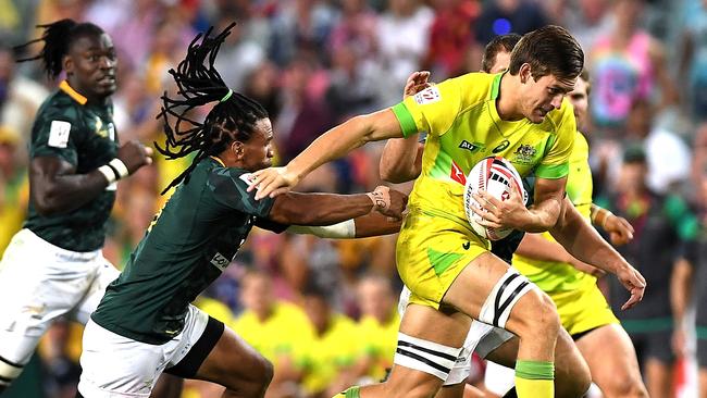 Lachie Anderson in action for Australia against South Africa during the 2018 Sydney Sevens - the last time the Aussie won.