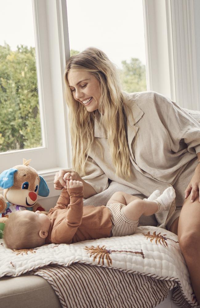 Elyse Knowles says she doesn’t believe letting photographers take pictures of precious baby Sonny “for their own benefit, is right at all”. Picture: Supplied