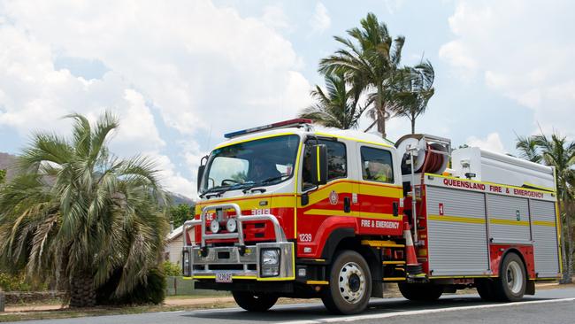 A fire truck returns to Finch Hatton to refill with water. QFES generic