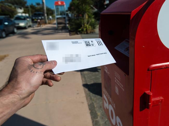 Australia's same-sex marriage postal vote , australia post box.. 21 sept 2017