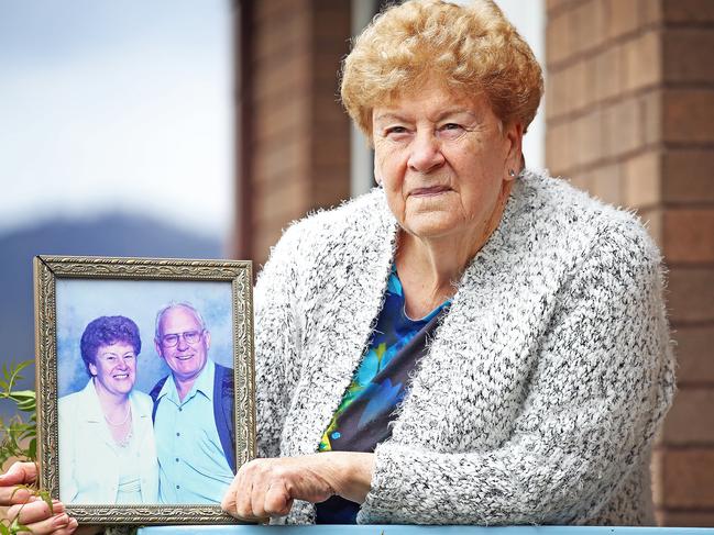 Maureen Dawes of Claremont holds a photo of her and her friend/companion Leonard Fisher who passed away due to COVID-19 after they returned back to Australia after being on the Ruby Princess cruise ship. Picture: Zak Simmonds