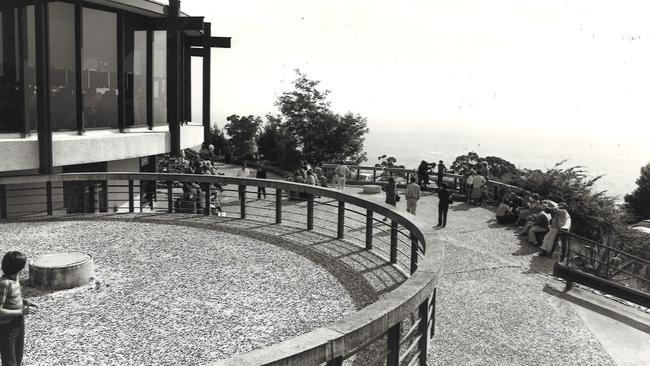 The SkyHigh restaurant in 1987.