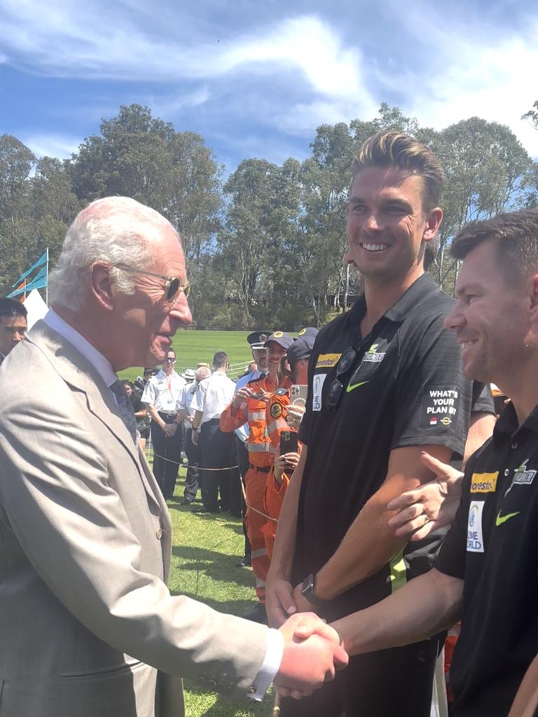 Warner meeting King Charles on Tuesday. (Picture: Jonathon Bleakley, Sydney Thunder)