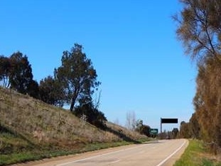 Truck driver charged over five-vehicle crash near Southern Tablelands