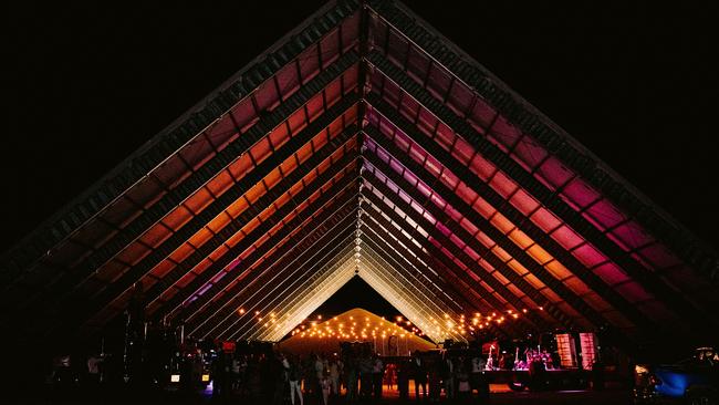 Hollie and Jono Armstrong's stunning outback wedding in Comet, Queensland. Pictures: Edwina Robertson Photography