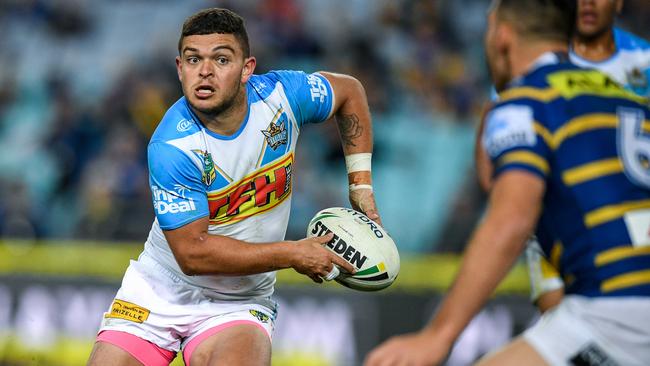 Ashley Taylor (left) has vowed to regain his best form ahead of the 2019 season. Photo: AAP