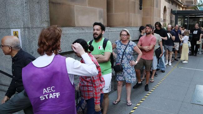 Queenslanders can pre-poll vote from as early as October 14. Picture: Liam Kidston