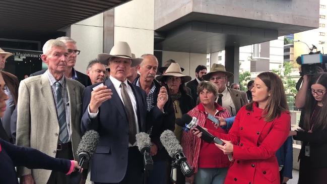 Bob Katter links farmer suicides to banks royal commission