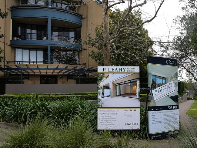 SYDNEY, AUSTRALIA - July 31, 2022: A general view of a 2 apartments in the same building one for Sale and one recently sold in Neutral Bay on Sydney's North Shore as house prices continue to drop due to rising inflation. Picture: Newscorp- Daily Telegraph / Gaye Gerard