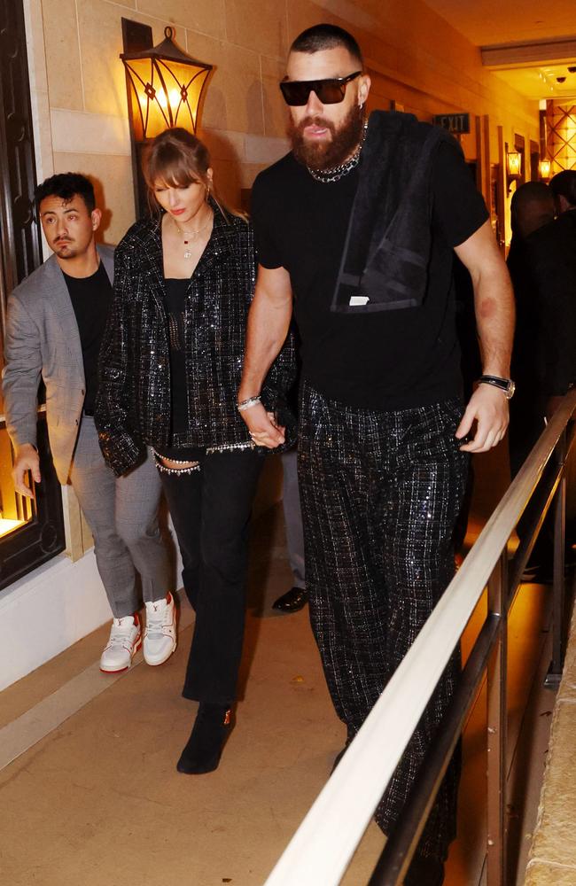 Swift added Kelce’s jacket to her outfit as they left the venue after 5am. Picture: Danny Mahoney/Wynn Las Vegas/Mega