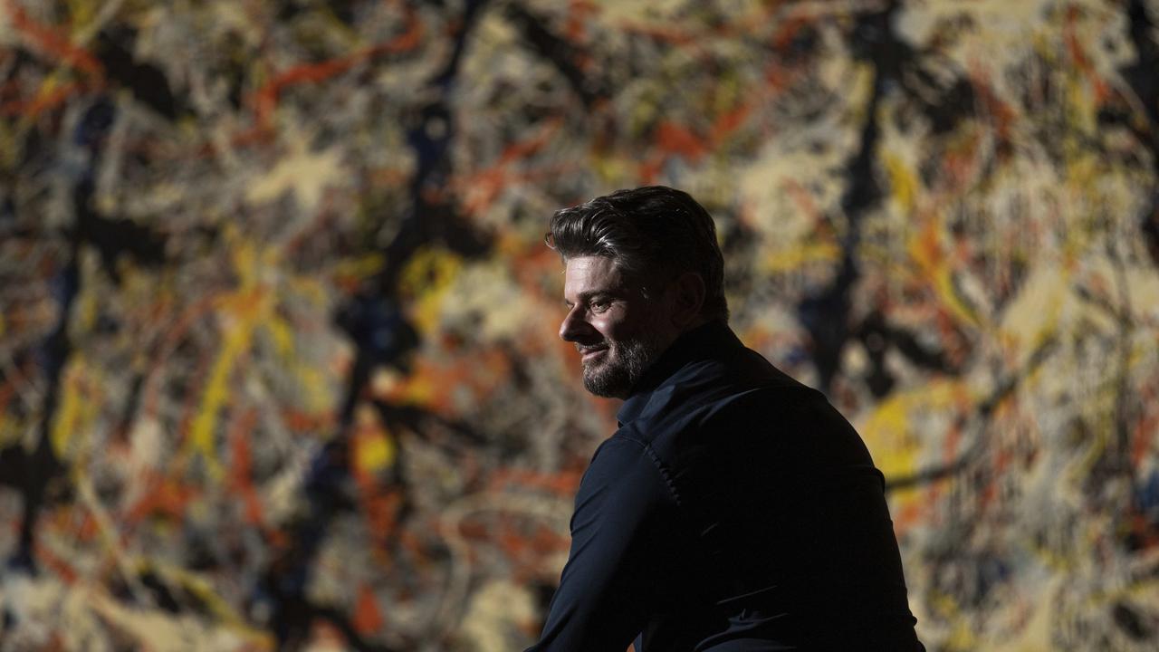 Child in pond leads to art lover stand-off at National Gallery