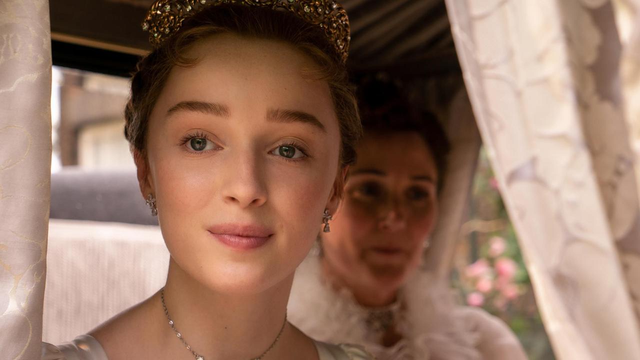 Bridgerton Star Phoebe Dynevor On Sex Scene That Was Hardest To Shoot Au — Australia 6874