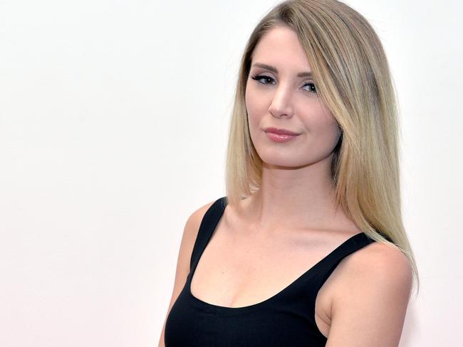 Lauren Southern Alt Right Canadian Slams Sydney Share House 