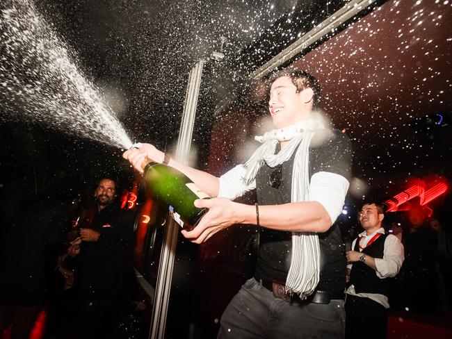 Shanghai’s rich kids party at clubs where showing off is half the fun ...