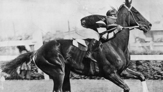 Phar Lap memorabilia with an estimated value of $140,000 is up for grabs. 