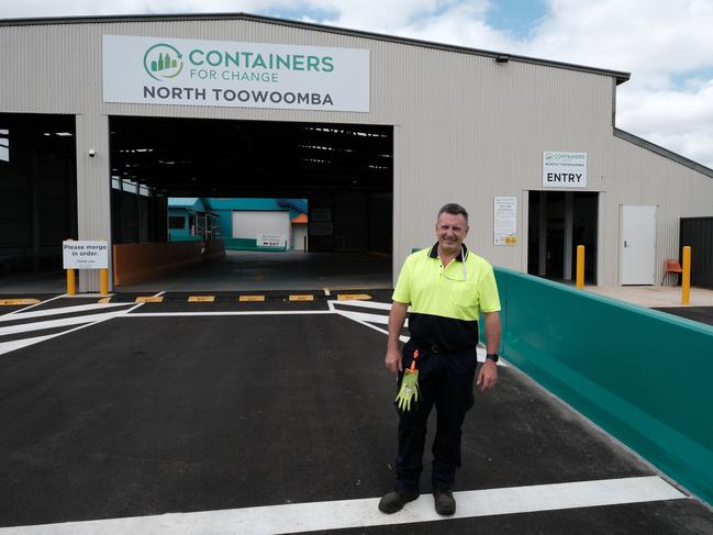 New containers for cash recycling centre opens in North Toowoomba