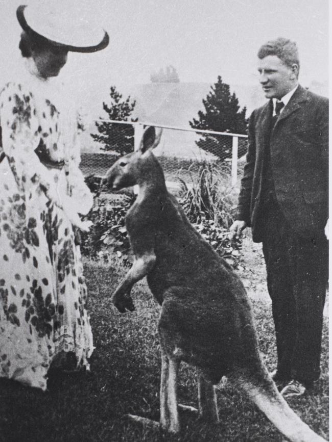 Dame Nellie Melba and brother Charlie Mitchell with a kangaroo at Cave Hill, Lilydale, 1902. Pic: Yarra Ranges Regional Museum collection.