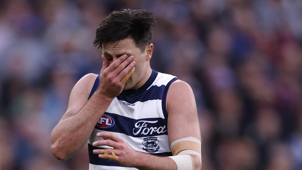 Searing heat, parking squeeze to plague Cats-Dockers clash