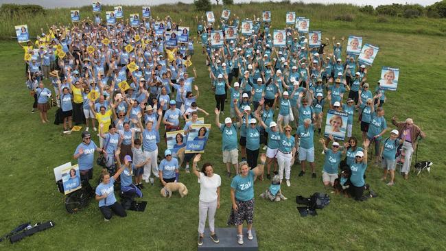 Supporters of the independent candidate for the seat of Mackellar, Sophie Scamps meet with the meet supporters of the independent MP for the federal electorate of Warringah Zali Steggall (left), at Dee Why on Saturday. Picture: Supplied