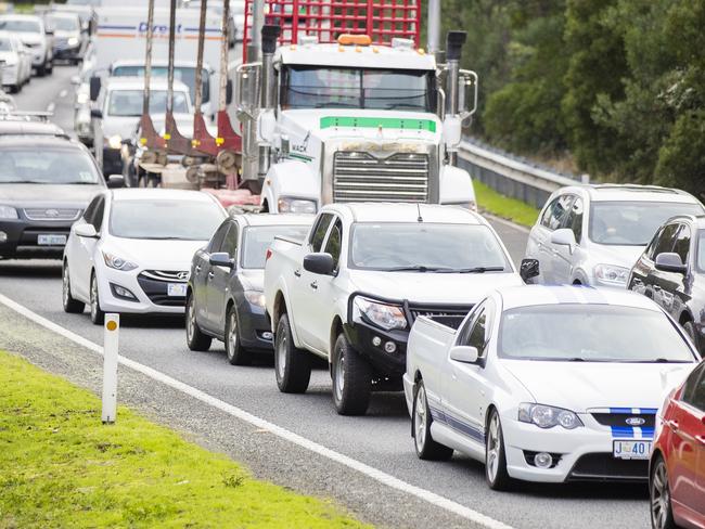 Traffic congestion on the southbound side of the Southern Outlet. Picture: Richard JupeFile / generic / traffic jam / Kingston / Mt Nelson