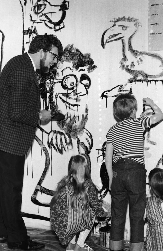 Rolf Harris at the Ideal Home Exhibition, Earls Court. Picture: Fox Photos/Getty Images