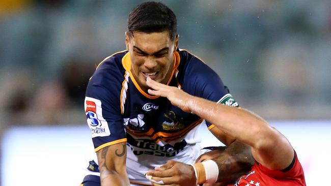 CANBERRA, AUSTRALIA - APRIL 28: Israel Dagg of the Crusaders is tackled high by Chance Peni of the Brumbies during the round 11 Super Rugby match between the Brumbies and the Crusaders at GIO Stadium on April 28, 2018 in Canberra, Australia.  (Photo by Mark Nolan/Getty Images)