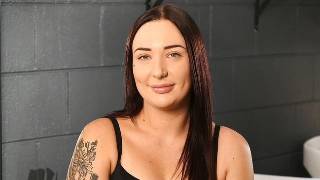 Owner of Sip n Scissors Amy Pearce is now offering complementary haircuts at the Palliative Care Unit every week. Picture: Shae Beplate.