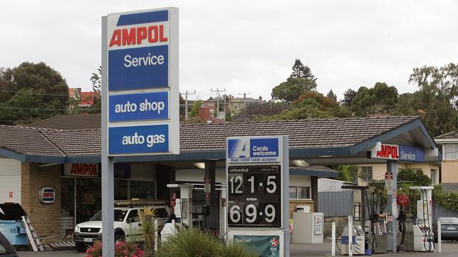 Ampol will soon make a comeback to Victorian roads.