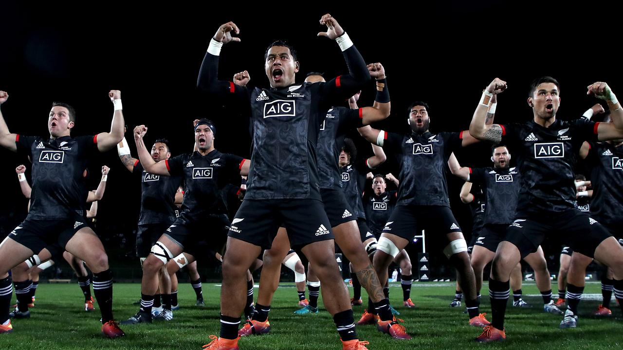 Te Toiroa Tahuriorangi of the Maori All Blacks leads the Haka.