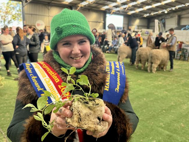 Sheepvention 2024 Picture KATE DOWLER Inventions competition winner Sherri Symonds with her crossbred wool Planter Pot.