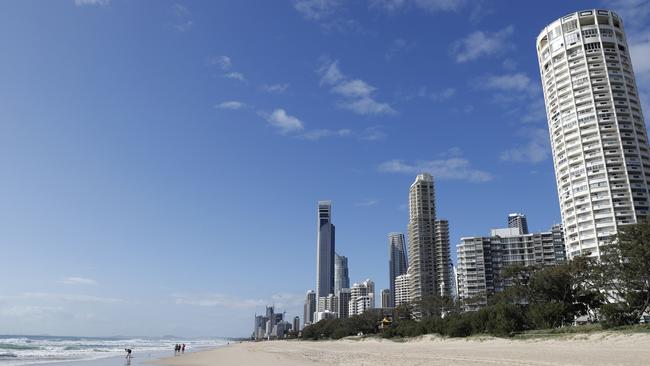 The beach where the body of an infant was found at Surfers Paradise on the Gold Coast, Monday, November 19, 2018. Police are investigating the death of an infant at Surfers Paradise. (AAP Image/Regi Varghese)