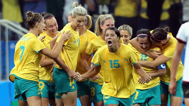 The Matildas celebrate a goal. (Photo by Alexandre Schneider/Getty Images)