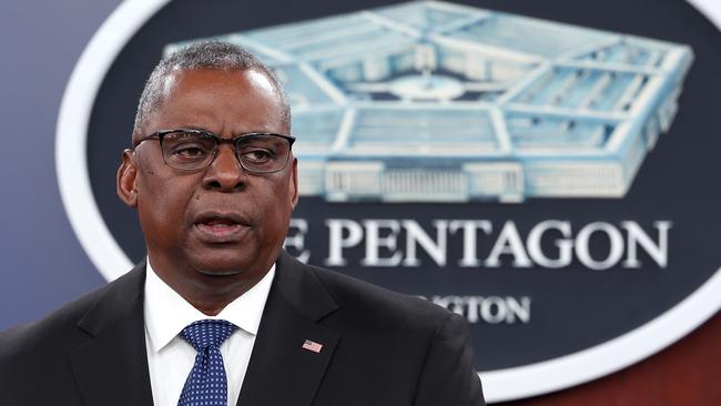 ARLINGTON, VIRGINIA - OCTOBER 27: U.S. Secretary of Defense Lloyd Austin holds a media briefing at the Pentagon on October 27, 2022 in Arlington, Virginia. Austin outlined the 2022 National Defense Strategy and spoke about Russian and Chinese aggression.   Kevin Dietsch/Getty Images/AFP