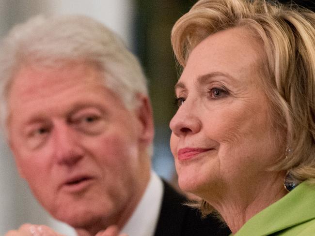 NEW YORK, NY - JUNE 12: Former President Bill Clinton and Hillary Clinton attend the 2014 Wildlife Conservation Society Gala at Central Park Zoo on June 12, 2014 in New York City. (Photo by Noam Galai/WireImage)