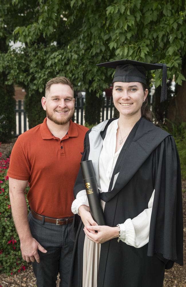 Bachelor of Business graduate Kaitlyn Smith with Kris Perren at a UniSQ graduation ceremony at Empire Theatres, Tuesday, February 13, 2024. Picture: Kevin Farmer