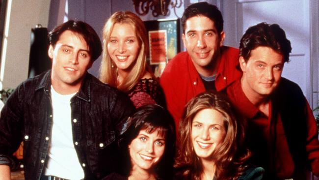 Cast from TV show "Friends" (Back Row) Matt LeBlanc, Lisa Kudrow, David Schwimmer, Matthew Perry, (Front) Courteney Cox & Jennifer Aniston.        Aniston/Actor  Cox/Actor  LeBlanc/Actor  Kudrow/Actor  Perry/Actor  Schwimmer/Actor