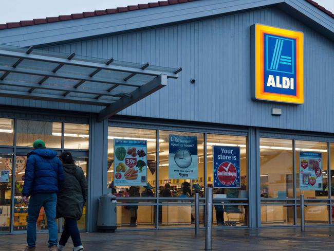 Why do Australians love Aldi? The secrets to the supermarket's phenomenal  success