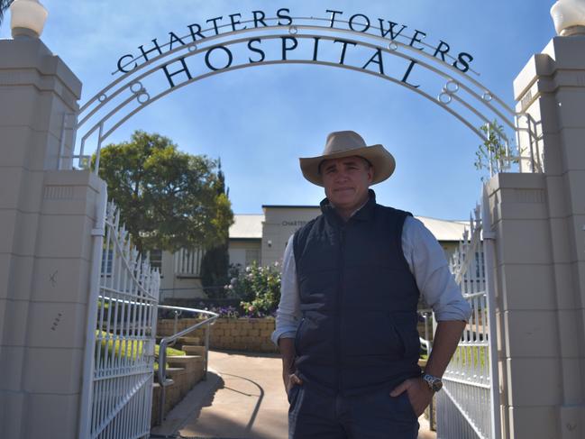 Traeger MP Robbie Katter outside Charters Towers Hospital