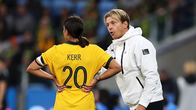 Matildas coach Tony Gustavsson gives instructions to Sam Kerr during the match at Allianz Stadium. Picture: Mark Kolbe/Getty Images