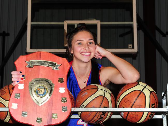 Tracy Village guard/post player Michelle Ellis – pictured before an Alice Springs Basketball final while at Wallabies – loves the pressure of big games and cannot wait to face two-time reigning champions Lightning in the 2020 DBA title decider on Saturday night. Picture: Phil Williams