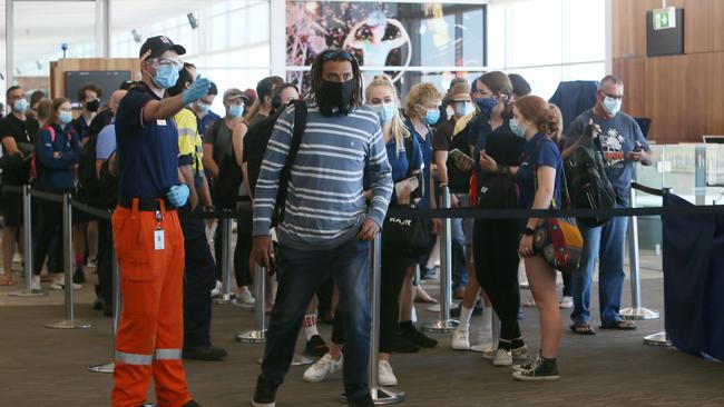 Travellers arrive from Brisbane on Thursday afternoon. Picture: NCA NewsWire/Emma Brasier