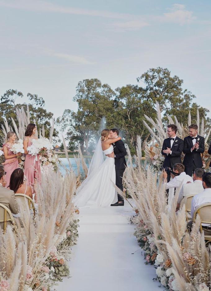 See Steph Claire Smith And Josh Miller's Wedding Photos