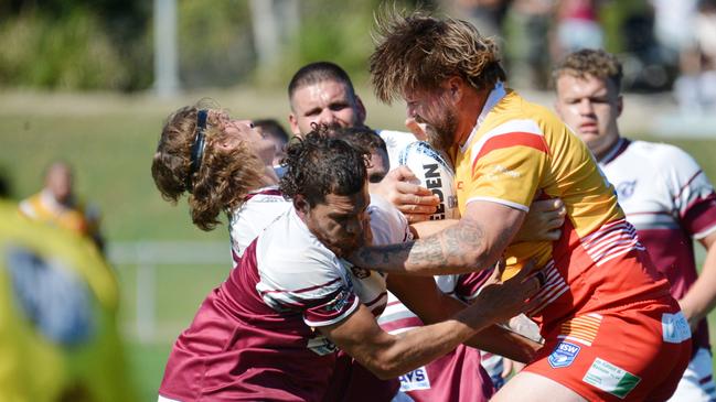 There were plenty of ebbs and flows in the game. Picture: Leigh Jensen