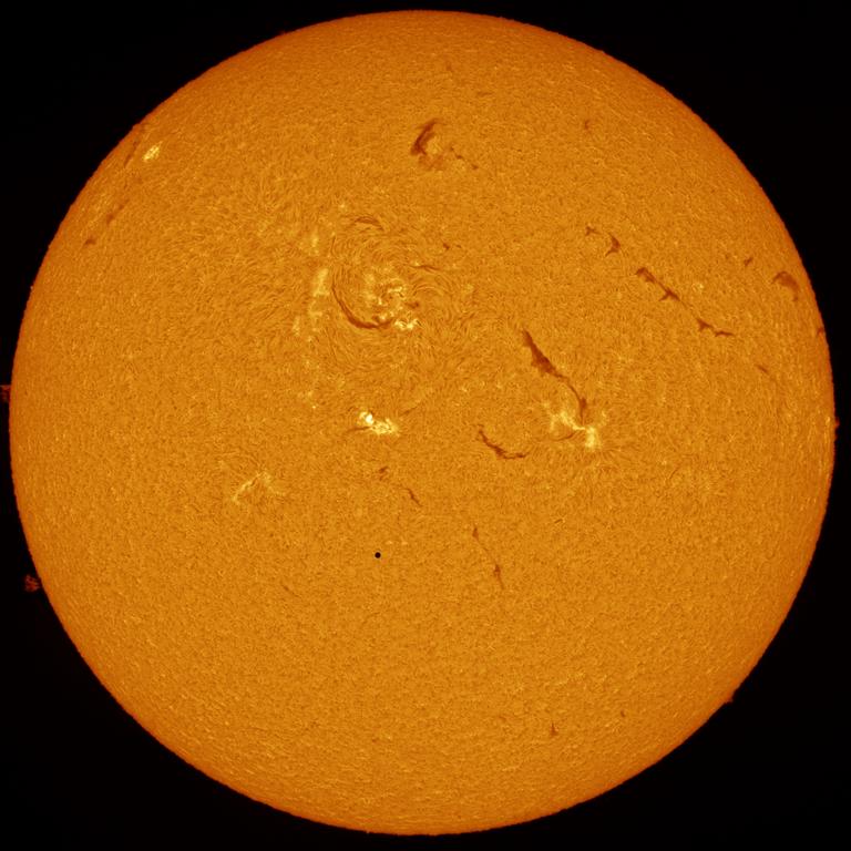 Insight Astronomy Photographer of the Year 2017- Our Sun: Alexandra Hart (UK) with Mercury Rising (Winner)